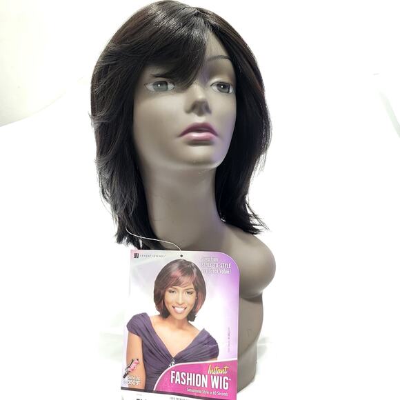 Sensationnel Wig Short brown Synthetic wig Style Name: Elsa - Picture 1 of 12